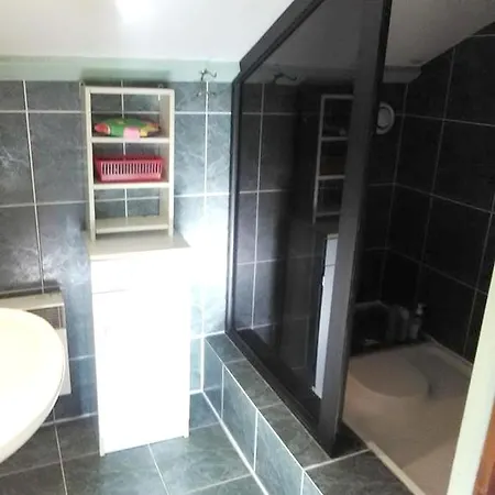 Maison Rustique Pres De Avec Piscine Callen