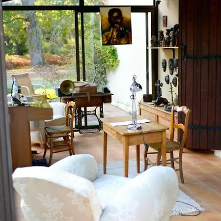 Maison Rustique Pres De Avec Piscine Prázdninový dům