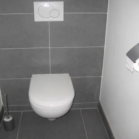 Prázdninový dům Maison Rustique Pres De Avec Piscine