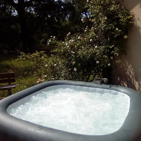 Prázdninový dům Maison Rustique Pres De Avec Piscine Callen
